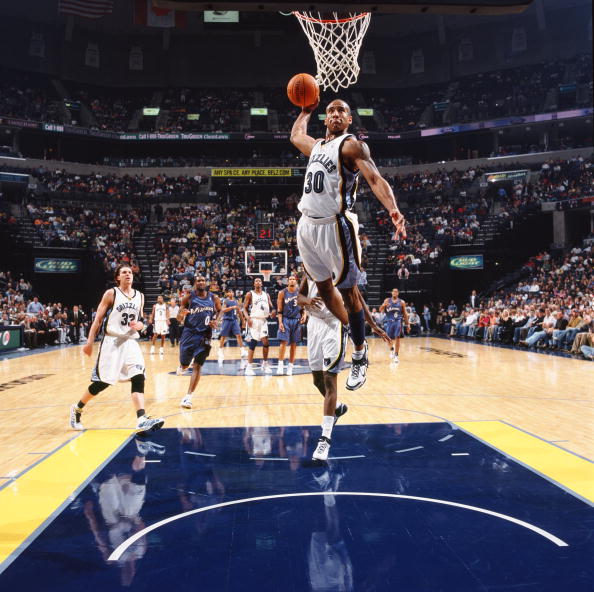 的比赛中以 的比赛中以