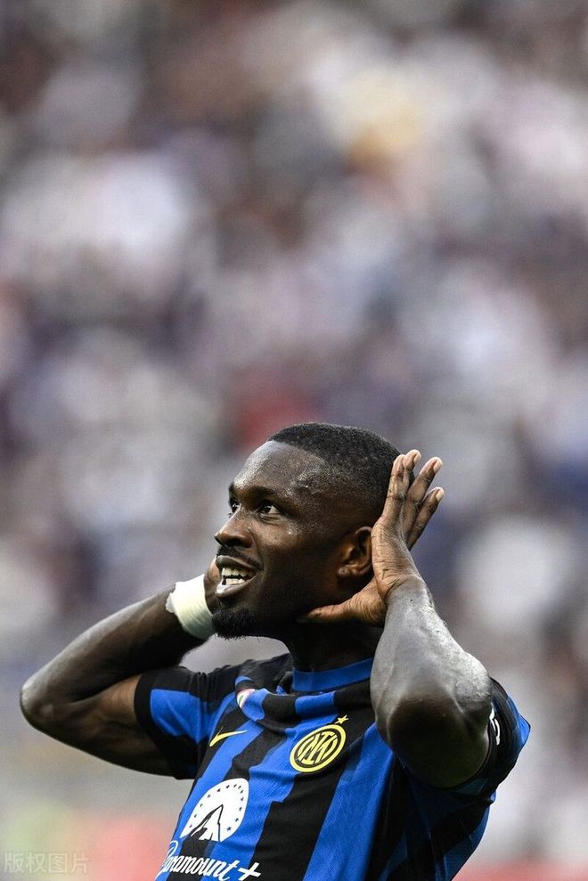 决胜时刻的关键攻防！湖人深陷两难，东契奇成为决定性因素.