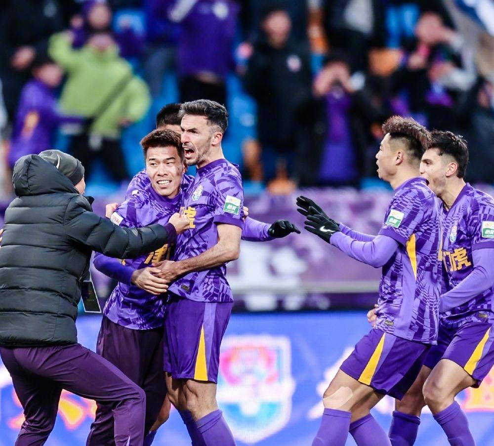 体育NBA季后赛首轮：逆转翻盘 掘金114-103湖人