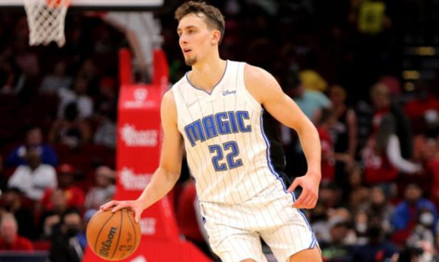 雄鹿则要把 雄鹿则要把