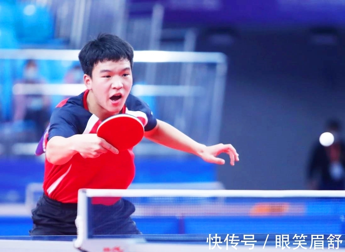 力把对手逼 力把对手逼